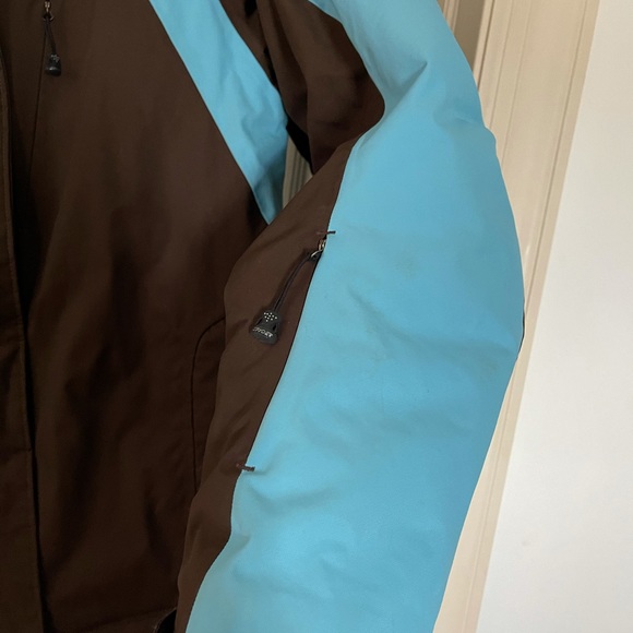 Women’s Spyder ski jacket - Picture 9 of 9